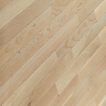 Bruce American Originals Tinted Tea Oak 3/4 in. x 2-1/4 in. x Random Length Solid Hardwood Flooring (20 sq. ft. / case)